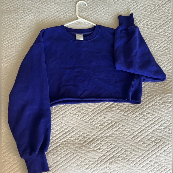 TNA Cozy - Purple Fleece Cropped Crewneck - US SM - Picture 3 of 14